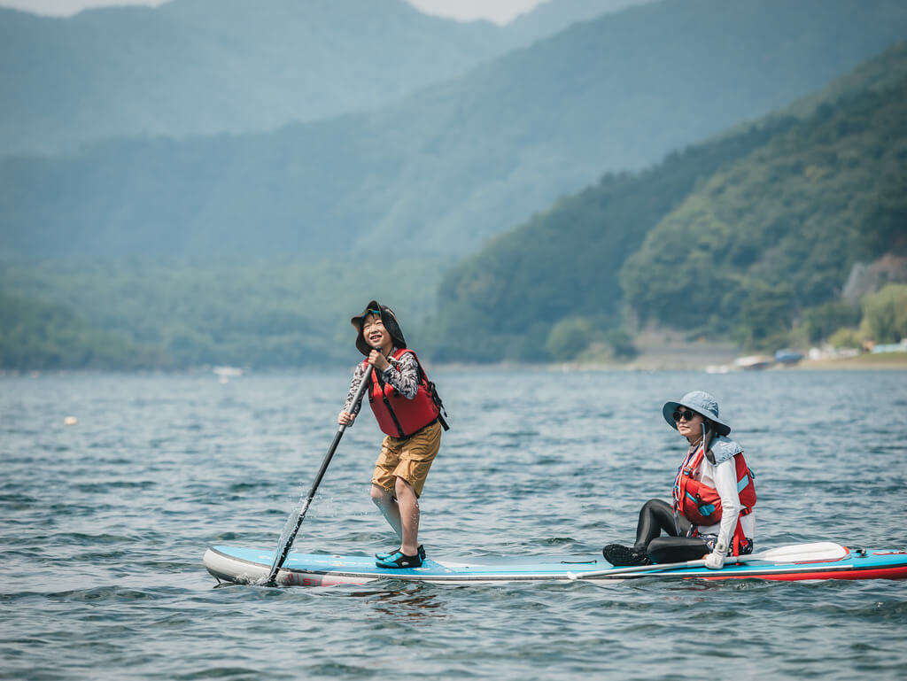 「湖の上商店」ページを更新しました