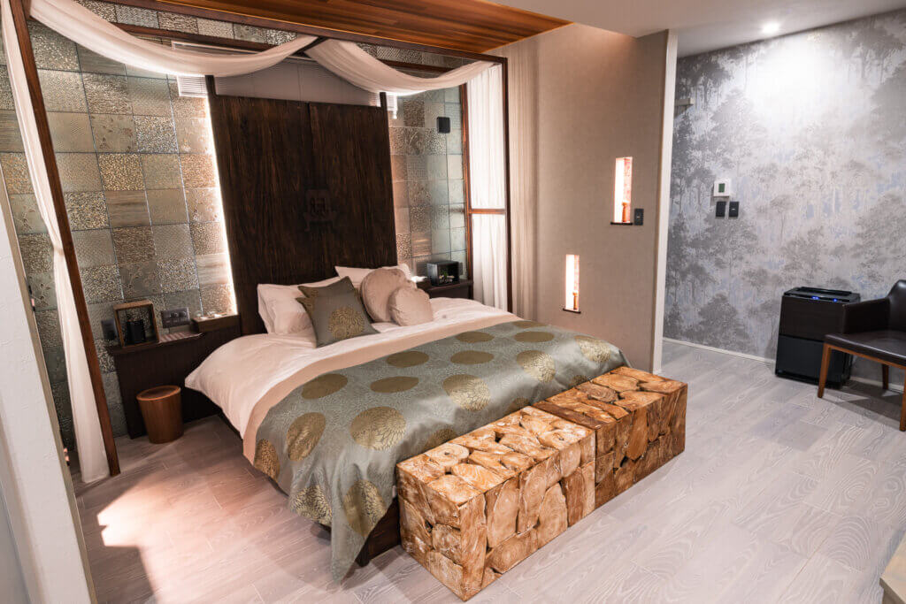 高評価を獲得し続ける貸別荘と予約困難店｜TAKASAMAのWEBサイト制作