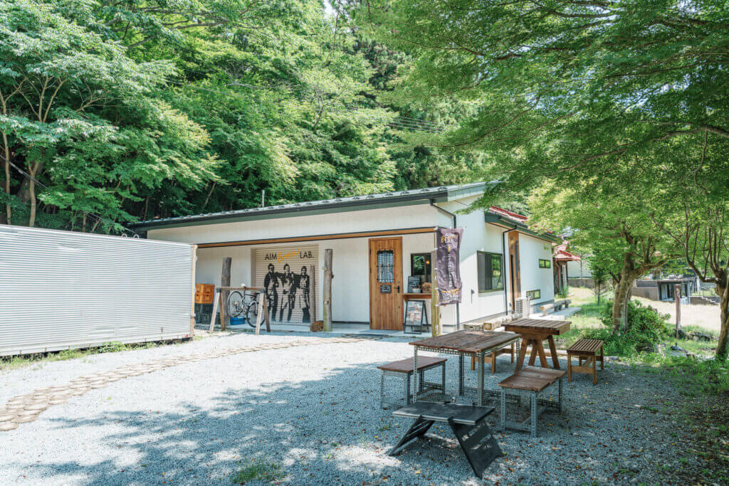 木陰でのんびり一杯